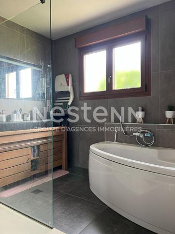 Maison spacieuse à vendre à Verdun - 4 chambres et jardin !