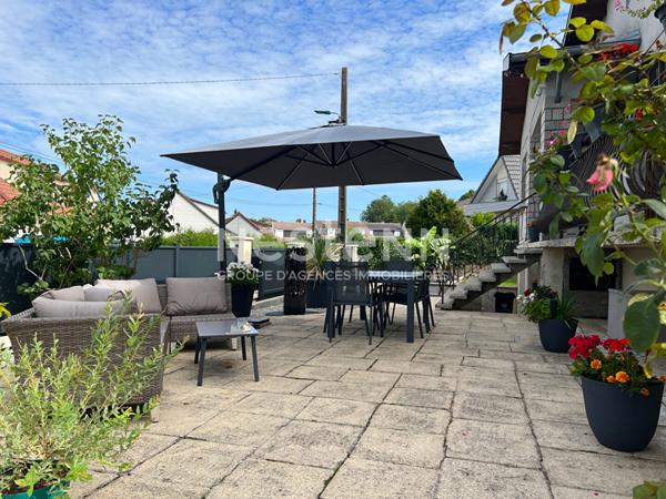 Maison spacieuse à vendre à Verdun - 4 chambres et jardin !