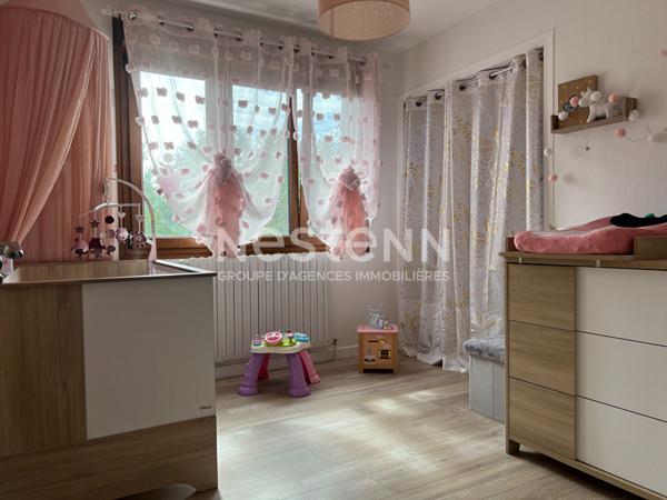 Maison spacieuse à vendre à Verdun - 4 chambres et jardin !