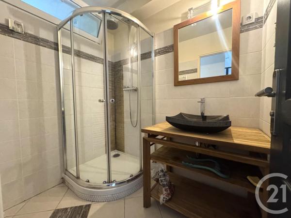 Appartement F1 à vendre  1 pièce - 45,20 m2 PARIS - 75010