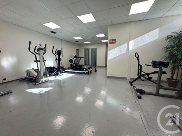 Appartement F1 à vendre  1 pièce - 45,20 m2 PARIS - 75010