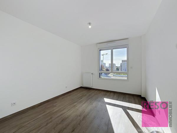 T4, 80 m² de confort prolongés par une magnifique terrasse
