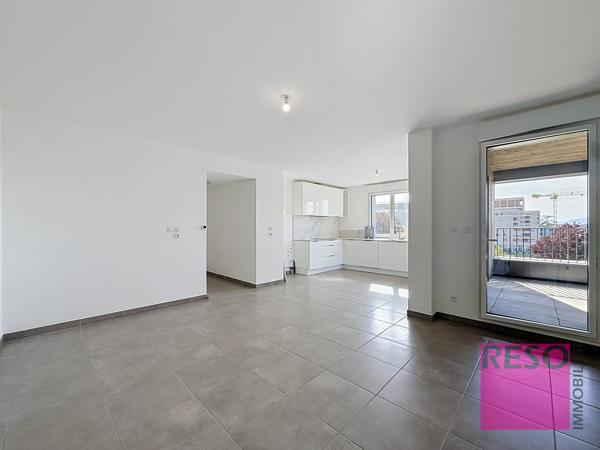 T4, 80 m² de confort prolongés par une magnifique terrasse