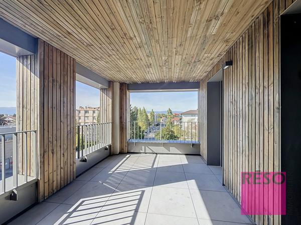 T4, 80 m² de confort prolongés par une magnifique terrasse