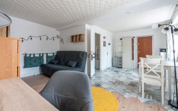 Appartement à vendre    1 pièce • 27,80 m2 Saint-Maur-des-Fossés