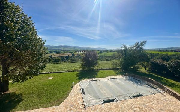 Maison à vendre    5 pièces •  Mornant