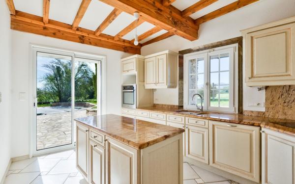 Maison à vendre    5 pièces •  Mornant