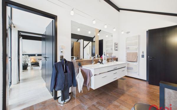 Maison à vendre    4 pièces • 220,54 m2 Strasbourg