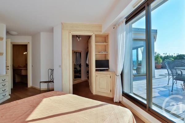 Appartement F7 à vendre  7 pièces - 144 m2 CAP D AIL - 06