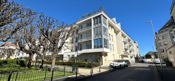 Appartement à vendre situé proche centre ville de Compiègne avec accès PMR, quartier des Capucins