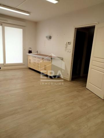 Appartement à vendre situé proche centre ville de Compiègne avec accès PMR, quartier des Capucins