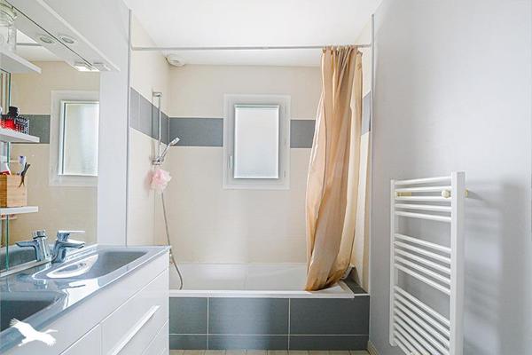 Maison à vendre |  Ambarès-et-Lagrave |  4 pièces | 90 m²