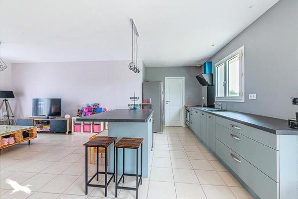 Maison à vendre |  Ambarès-et-Lagrave |  4 pièces | 90 m²