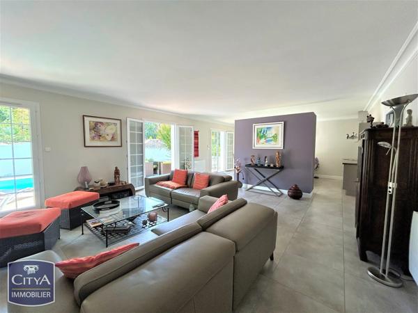 Maison à vendre 7 pièces 151.5m² La Rochelle (17000)