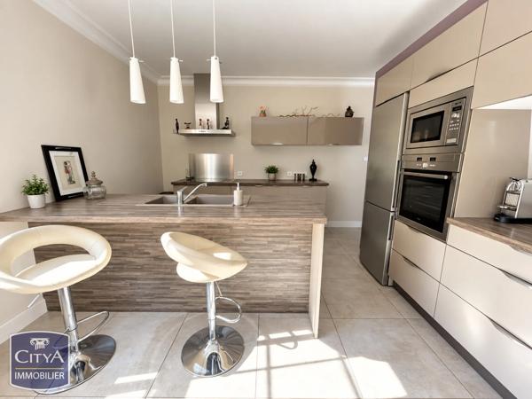 Maison à vendre 7 pièces 151.5m² La Rochelle (17000)