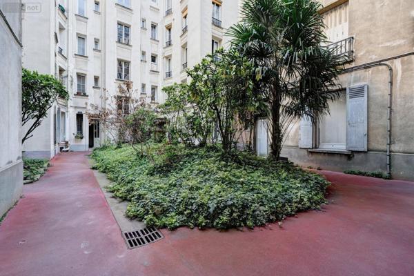 Appartement à vendre à Paris 17e arrondissement à Paris (75017), ref : 2 PIECES RUE FOURCROY   
TERNE