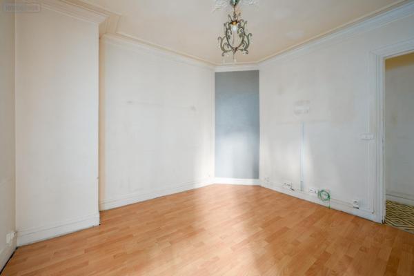 Appartement à vendre à Paris 17e arrondissement à Paris (75017), ref : 2 PIECES RUE FOURCROY   
TERNE