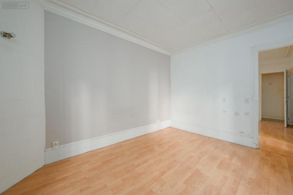 Appartement à vendre à Paris 17e arrondissement à Paris (75017), ref : 2 PIECES RUE FOURCROY   
TERNE