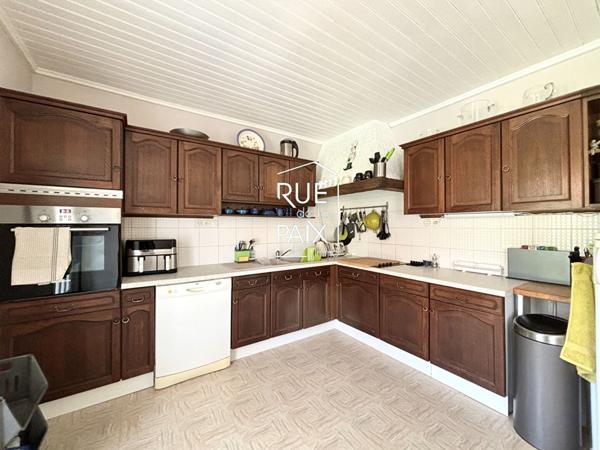 79200 POMPAIRE Maison familiale avec gîte à Pompaire