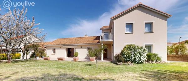 SAINT-PHILBERT-DE-GRAND-LIEU – Deux maisons indépendantes réunies au sein d’une propriété de 261 m² habitables dont 230 m² pour l’habitation principale – Un lieu de vie rare et inspirant