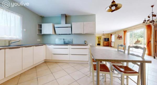 SAINT-PHILBERT-DE-GRAND-LIEU – Deux maisons indépendantes réunies au sein d’une propriété de 261 m² habitables dont 230 m² pour l’habitation principale – Un lieu de vie rare et inspirant