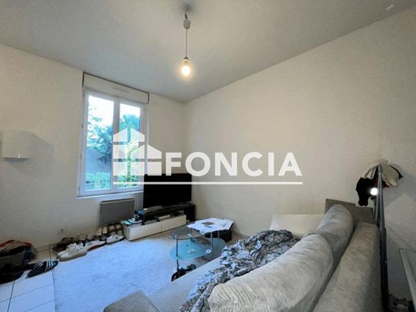 Location Appartement 2 pièces 31.46 m² - 42 RUE JULES VALENSAUT Lyon 69008