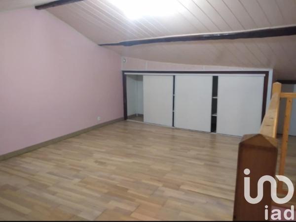 Maison de ville 3 pièces de 77 m² à Gençay (86160)