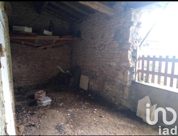 Maison de ville 3 pièces de 77 m² à Gençay (86160)