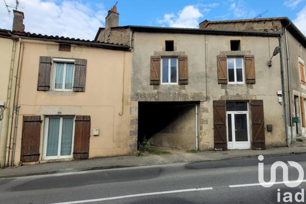 Maison de ville 3 pièces de 77 m² à Gençay (86160)