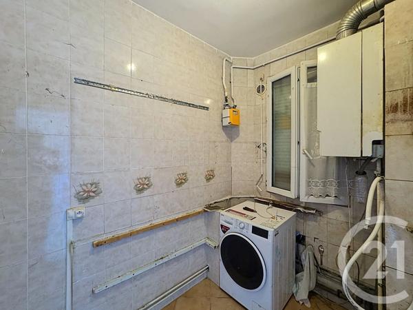Appartement F2 à vendre  2 pièces - 28,50 m 2   BOBIGNY  - 93