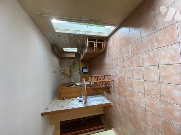 Maison 4 chambres de 2007 sur 879 m² de terrain