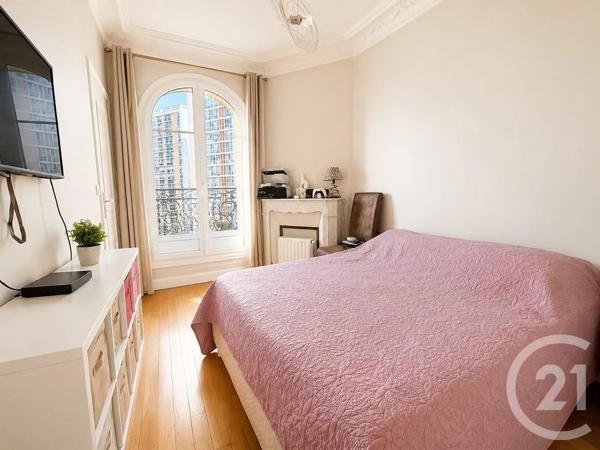 Appartement F2 à vendre  2 pièces - 40 m 2   AUBERVILLIERS  - 93