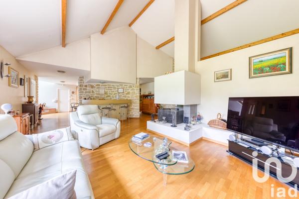 Maison à vendre 8 pièces 215 m² Conches-sur-Gondoire