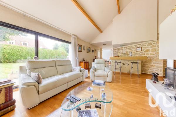 Maison à vendre 8 pièces 215 m² Conches-sur-Gondoire