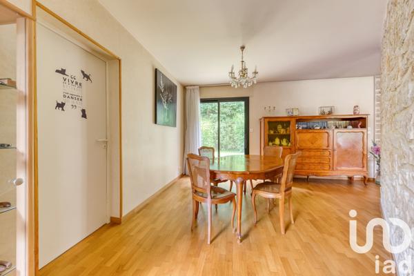 Maison à vendre 8 pièces 215 m² Conches-sur-Gondoire