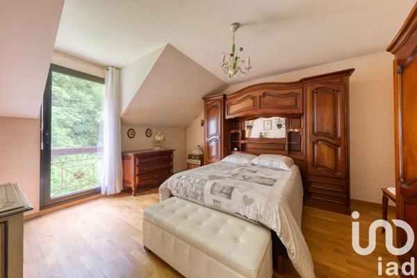 Maison à vendre 8 pièces 215 m² Conches-sur-Gondoire