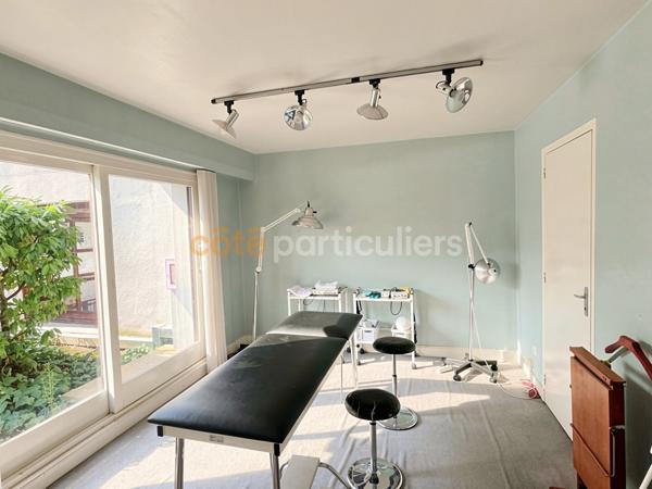 Vente
                Bureaux52,56 m² - 3 Pièces -
                    NANTES (44000)