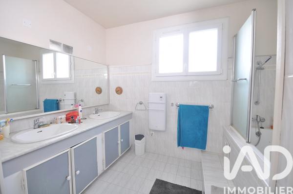 Maison à vendre 7 pièces 178 m² Lunel