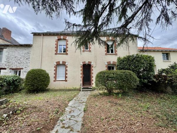 À VENDRE – Maison ancienne avec dépendances – THOUARÉ-SUR-LOIRE