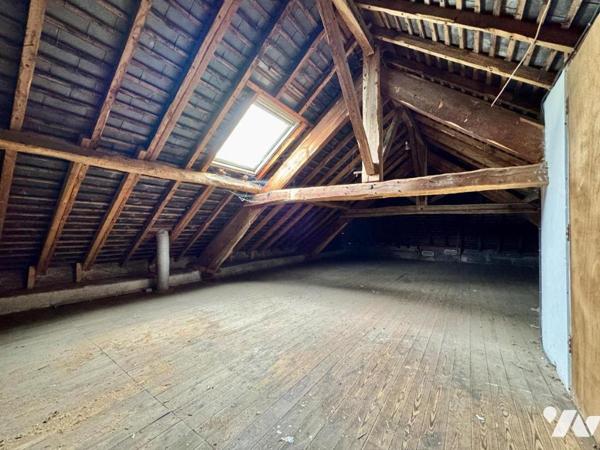 À VENDRE – Maison ancienne avec dépendances – THOUARÉ-SUR-LOIRE