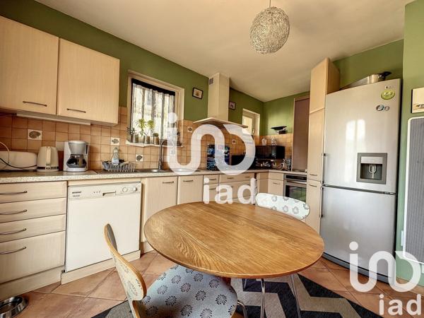 Maison à vendre 7 pièces 189 m² Carnoux-en-Provence