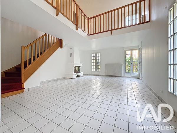 Maison à vendre 8 pièces 174 m² Saint-Rémy-lès-Chevreuse