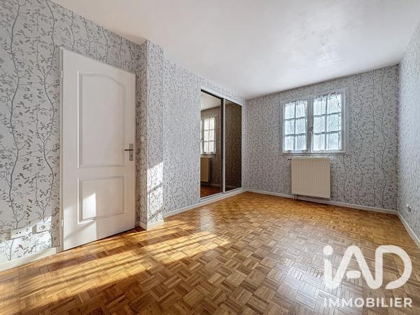 Maison à vendre 8 pièces 174 m² Saint-Rémy-lès-Chevreuse