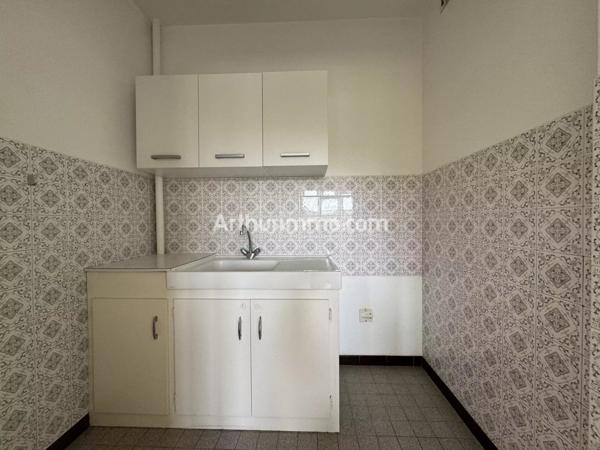 Location Appartement 2 pièces 43 m2 à Montmorot