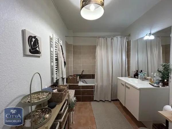 Appartement à louer 2 pièces 44.03m² Béziers (34500)