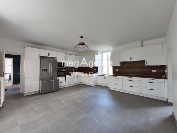 Maison à ROMILLY-SUR-SEINE, 10100 - 7 pièces 185m²