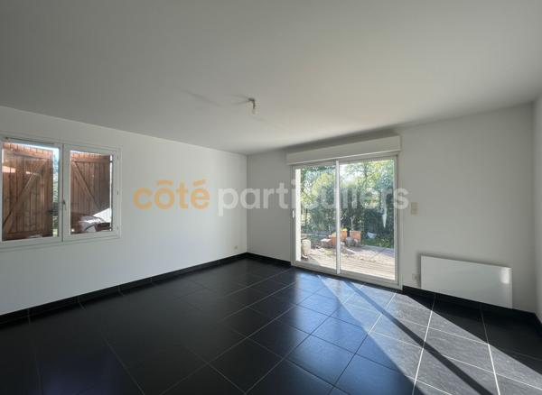 Vente
                Maison75 m² - 4 Pièces -
                    SOULAC SUR MER (33780)