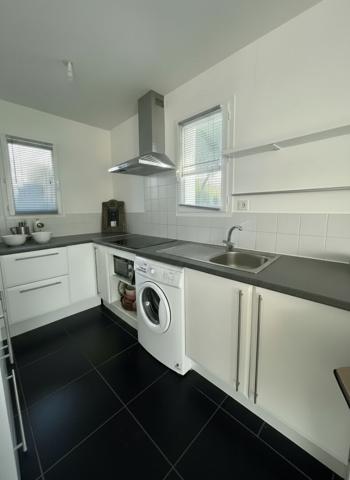 Vente
                Maison75 m² - 4 Pièces -
                    SOULAC SUR MER (33780)