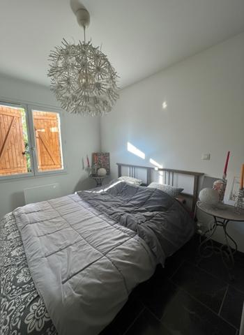 Vente
                Maison75 m² - 4 Pièces -
                    SOULAC SUR MER (33780)
