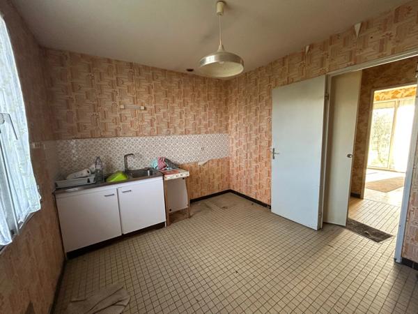 Maison à vendre 5 pièces CHAMPIGNELLES (89)